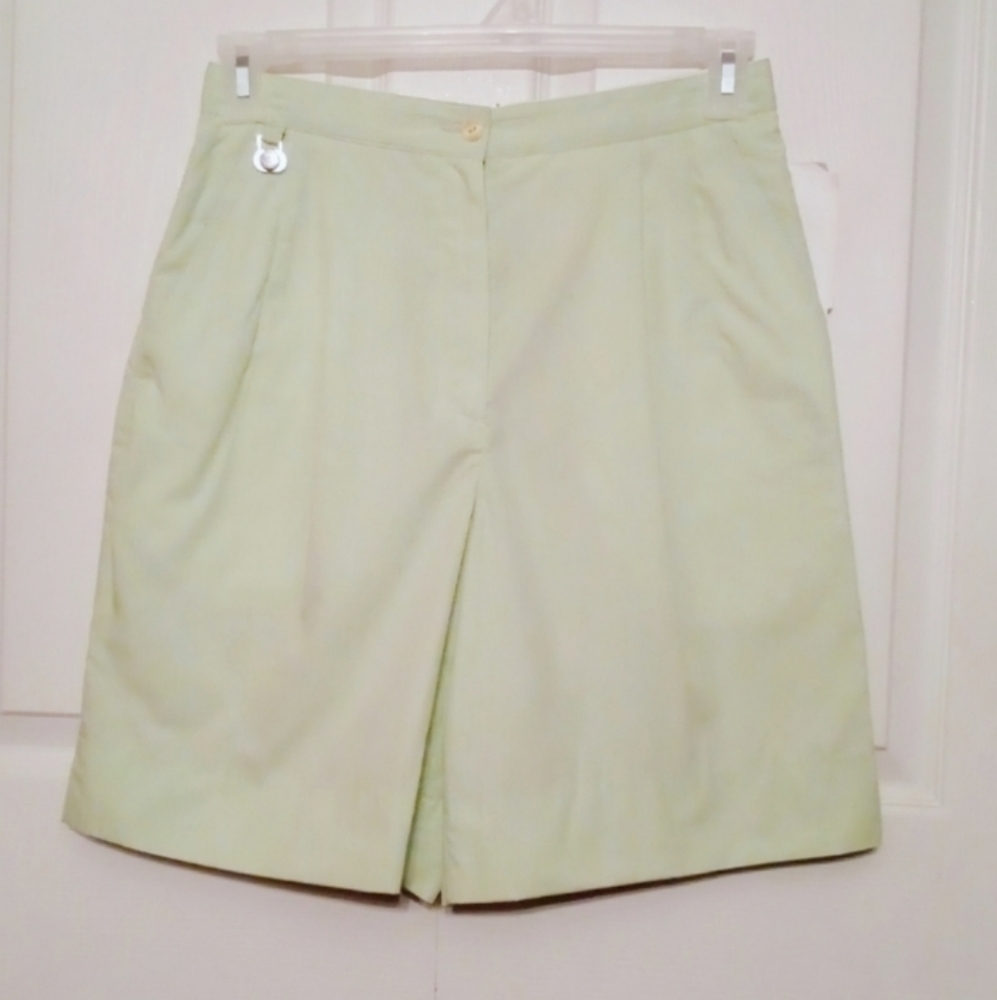 LIZ GOLF pleated golf shorts NWT high waisted 10